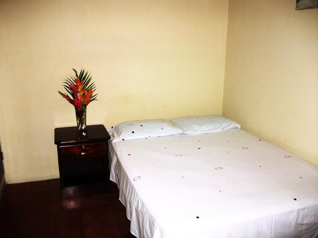 Hotel & Hostal Yaxkin Copán Zimmer foto